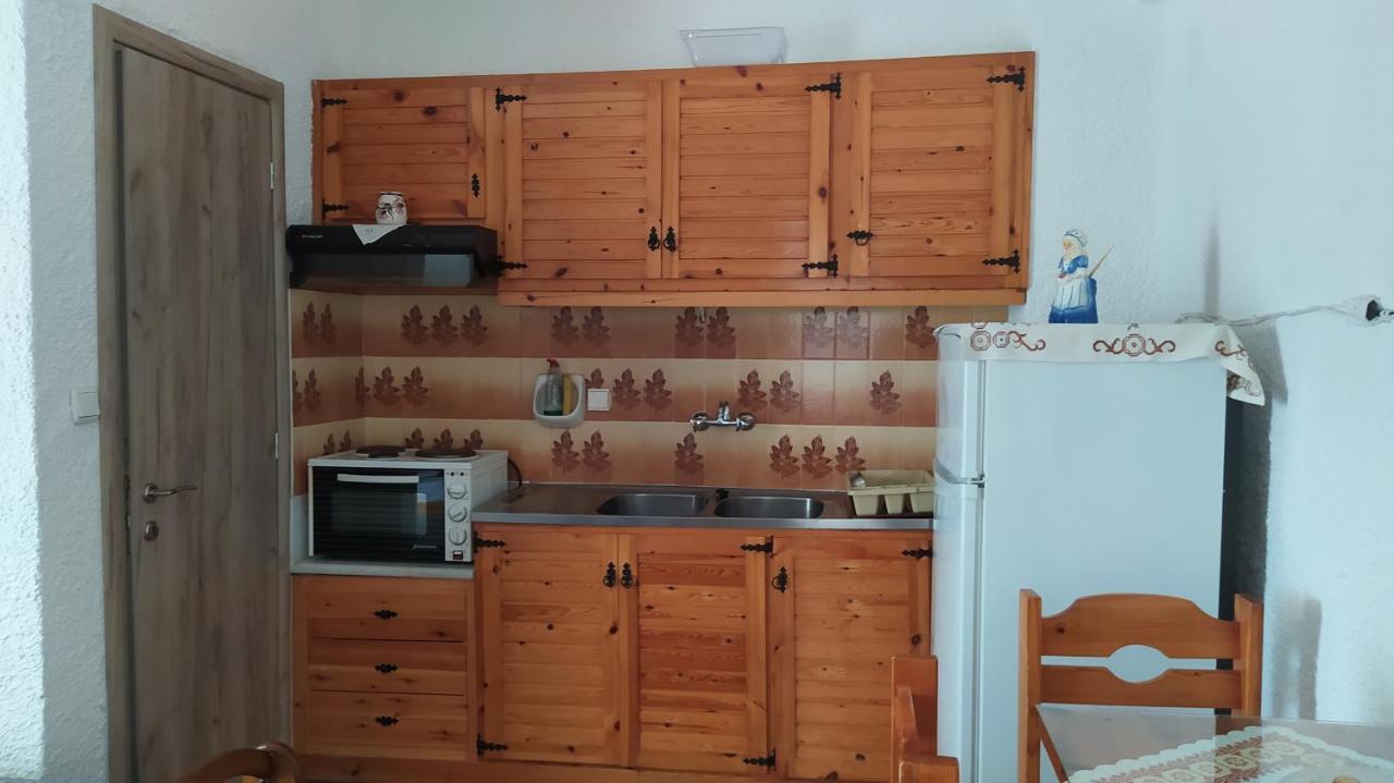 ليفكاندي شالكيداس Chaliotis Apartments المظهر الخارجي الصورة